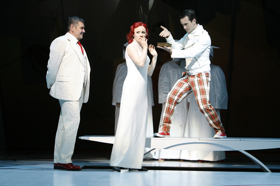 Winnie Bowe as Liza Elliott in LADY IN THE DARK at Staatsoper Hannover, 2011. Winnie Bowe as Liza Elliott in LADY IN THE DARK at Staatsoper Hannover, 2011.